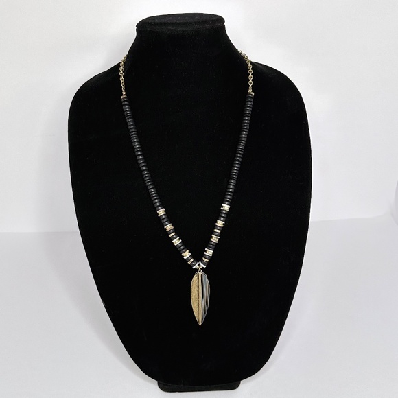 Southern Living Exclusively for Dillards Black & Gold beads w/ Pendant Necklace - Picture 1 of 5